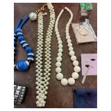 Vintage Jewelry Collection: Necklaces, Bracelets & Earrings