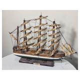 Fifteen Inch Clipper Model Boat