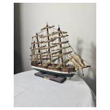 Fifteen Inch Clipper Model Boat