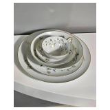 Noritake Andrea Pattern China Set