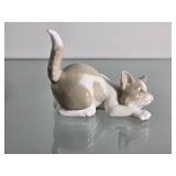 Lladro Porcelain Playful Cat Figurine