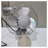 Vintage Manning Bowman 8" Table Fan Model 08506 w/ Original Box – Lot 28
