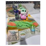 Star Wars Grogu Baby Yoda Mandalorian Plush Blanket Cups Disney Collectible Lot