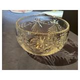 Decorative Crystal Bowl Featuring Cut Glass Patterns 8" Diameter