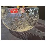 Decorative Crystal Bowl Featuring Cut Glass Patterns 8" Diameter