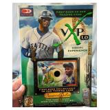(16) New in Package Donruss VXP 1.0 CD Rom Trading Cards - Griffey, Thomas, Ripken, Piazza, Maddux, A-Rod