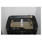 Staples Shredder SPL-TMC16A Titanium Cutter 120V 5A - HP 201A Black Toner CF400A (M252/M277)