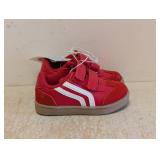NEW CAT & JACK KIDS SHOES SIZE 5 RED