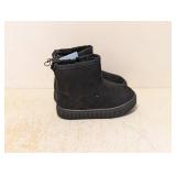 NEW CAT & JACK KIDS BOOTS SIZE 5 BLACK