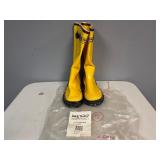 17" Yellow Slush Boots (Size 9)