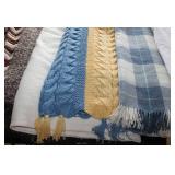 Blankets & Throws