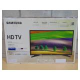 SAMSUNG 32" Class HD (720P) Smart LED TV UN32M4500