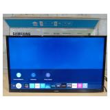 SAMSUNG 32" Class HD (720P) Smart LED TV UN32M4500