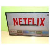 SAMSUNG 32" Class HD (720P) Smart LED TV UN32M4500