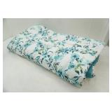 Floral Comforter. Like New Condition. Queen/King?