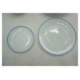 Vintage Hazel Atlas "Moderntone" Platonite Set