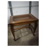 Dining Room Table & 6 Chairs, ottoman/side table