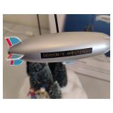 Department 56 "Look, It