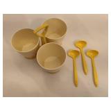 Tupperware Condiment Caddy w/Three Spoons