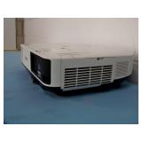 Epson PowerLite 2155W (H818A) Home Theater Widescreen Full HD WXGA 3LCD 5000-Lumen Projector / Projection System