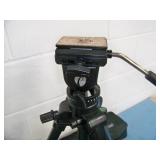 Pearstone VT-2100 Fluid Head Video Tripod with Carrying Case