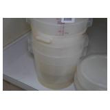 Clear Food Storage Bins and Lids