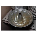 *12* 7" Bundt Cake Pans