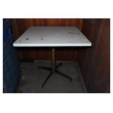 *4* 30" Square Tables