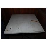 *4* 30" Square Tables