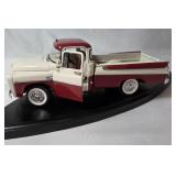 1957 Dodge Pickup - D100 Sweptside Danbury Mint - 1:24 Diecast - Rear tail light is missing