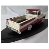 1957 Dodge Pickup - D100 Sweptside Danbury Mint - 1:24 Diecast - Rear tail light is missing
