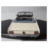 1966 Mustang Danbury Mint in original Styrofoam container - 1:24 Diecast