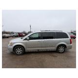 2011 Chrysler Town & Country