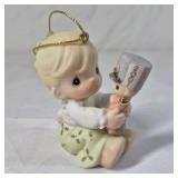 2001 Precious Moments