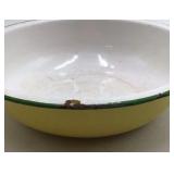 Vintage Yellow Enamel Wash Basin – Graniteware with Green Rim