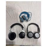 Lot of 3 Over-Ear Headphones