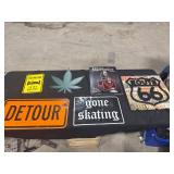 Assorted Decorative & Novelty Signs