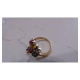 10Kt Mothers Ring, 1-Stone Missing