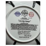 Vintage Lot of GIRL SCOUTS Memorabilia Including Stamps, Plate & Tins