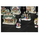 Cobblestone Corners Christmas Village 2003 - Miniature Houses & Accessories