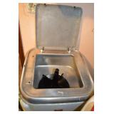 Maytag Gyratorator Washer Model E2L - Vintage Laundry Appliance