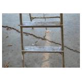 Stepladder - 4-Step Metal Ladder With Curved Top Handle