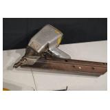 N95RHN Round Head Nailer - Framing Nail Gun