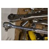 Socket Set & Hand Tools - Sockets, Bits, and T-Handle