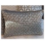 B2 - Throw Pillows (Lot of 8)