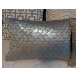 B2 - Throw Pillows (Lot of 8)