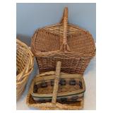 B2 - Decorative Wicker Baskets - 8 Pcs