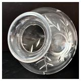 O - Crystal Glassware Set - 6 Etched Wine Glasses & 1 Vase (Lot of 7)