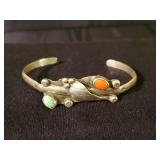 Navajo Turquiose Sterling Silver Braclet -Signed bu can