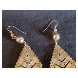 Beautiful pair of Vintage Earrings